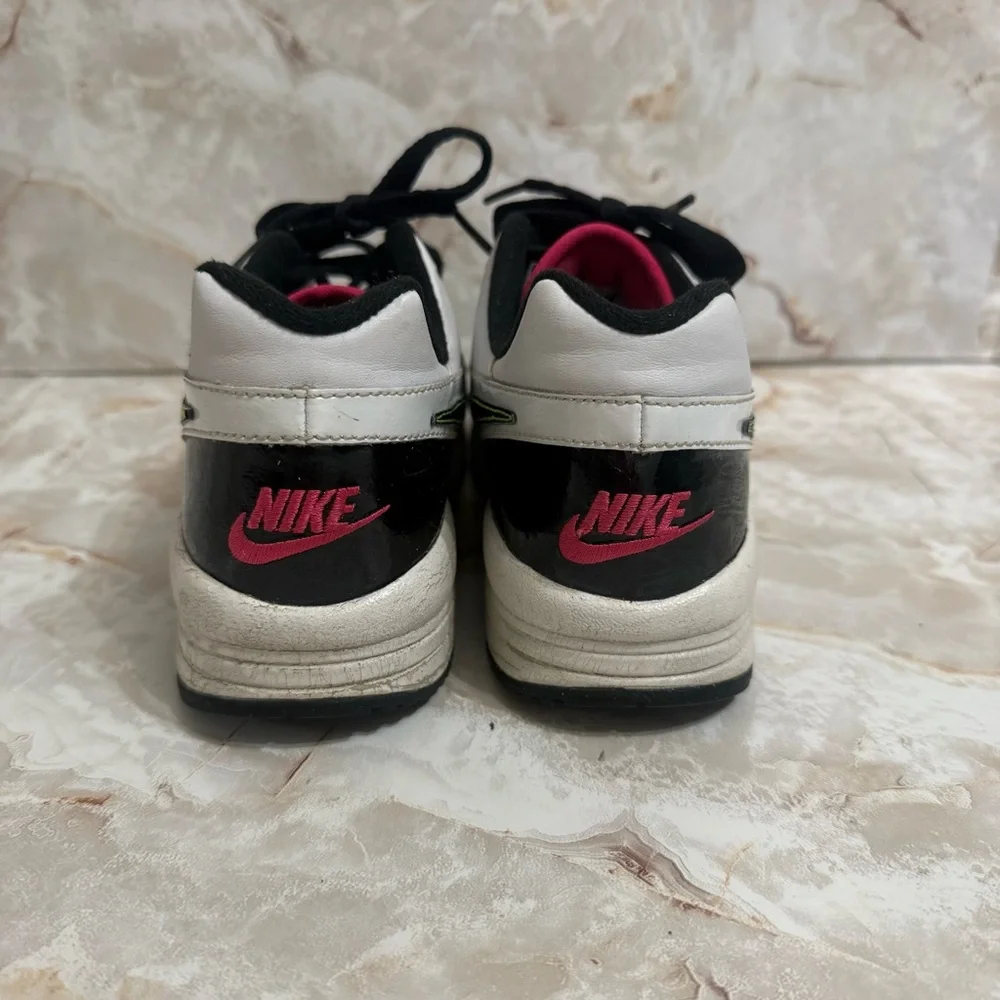 Kids‎ Nike Air Max Tennis Shoes size 4Y